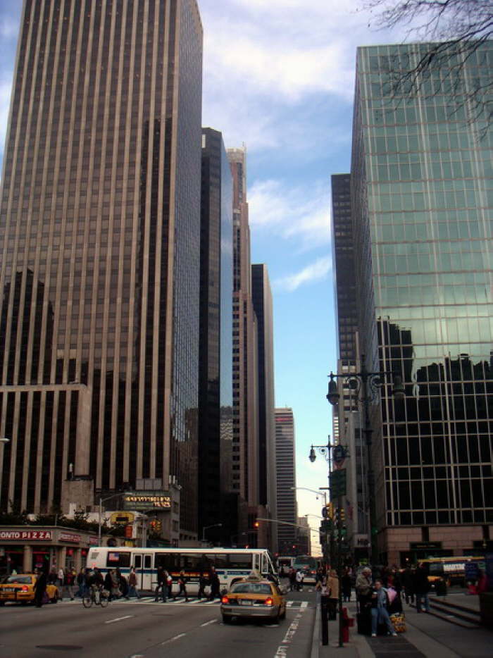 5 th Avenue